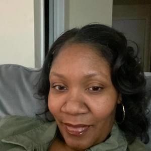 Meet your Posher, Renata